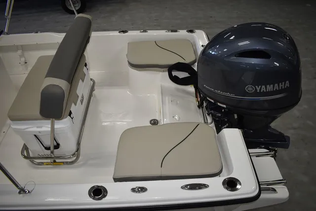 Slide: The Image of Key West Boats 1720 CC 2026 - 10