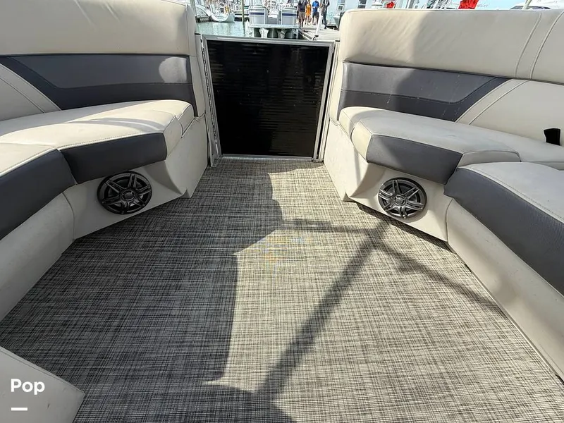 Slide: The Image of Harris Cruiser 230 2023 - 15283861