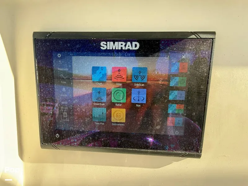 Slide: The Image of Simrad Display - 15369823