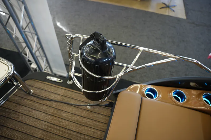 Slide: The Image of Harris Grand Mariner 250 2026 - 32