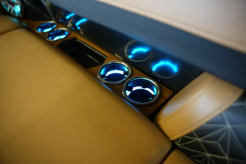 Slide: The Image of Harris Grand Mariner 250 2026 - 39