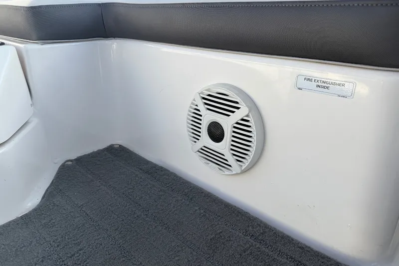 Slide: The Image of Yamaha SX190 2019 - 15