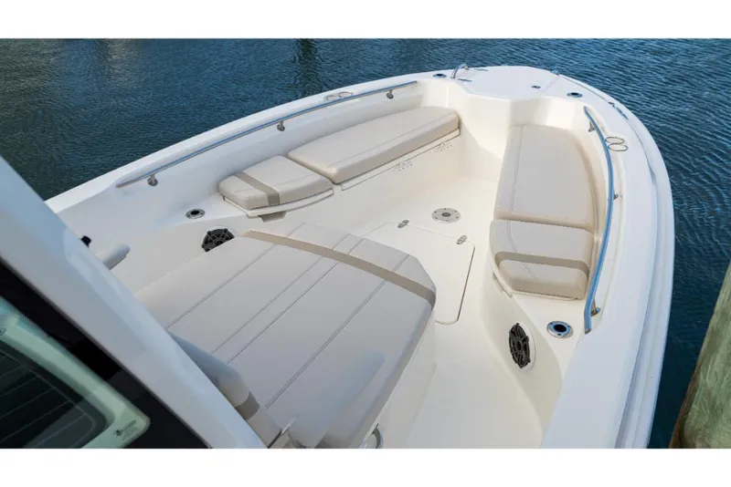 Slide: The Image of Boston Whaler 280 Dauntless 2025 - 59