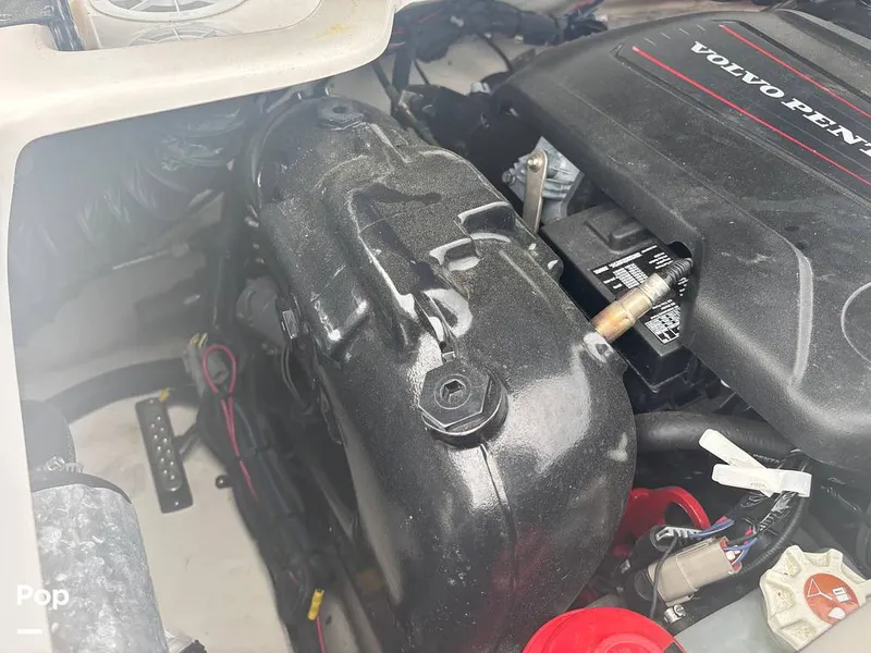 Slide: The Image of Regal 1900 ES 2021 - 15647685