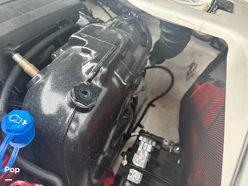 Slide: The Image of Regal 1900 ES 2021 - 15647688