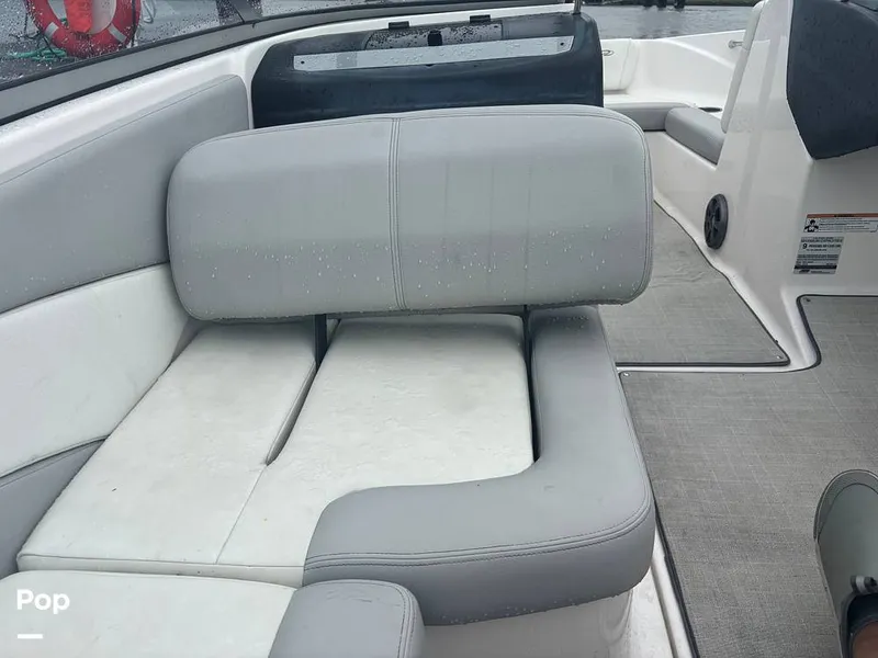 Slide: The Image of Regal 1900 ES 2021 - 15647690