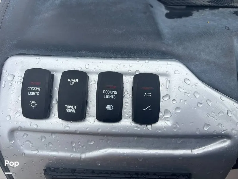 Slide: The Image of Regal 1900 ES 2021 - 15647697