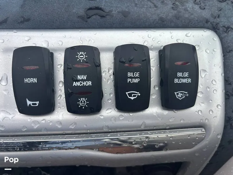 Slide: The Image of Regal 1900 ES 2021 - 15647698