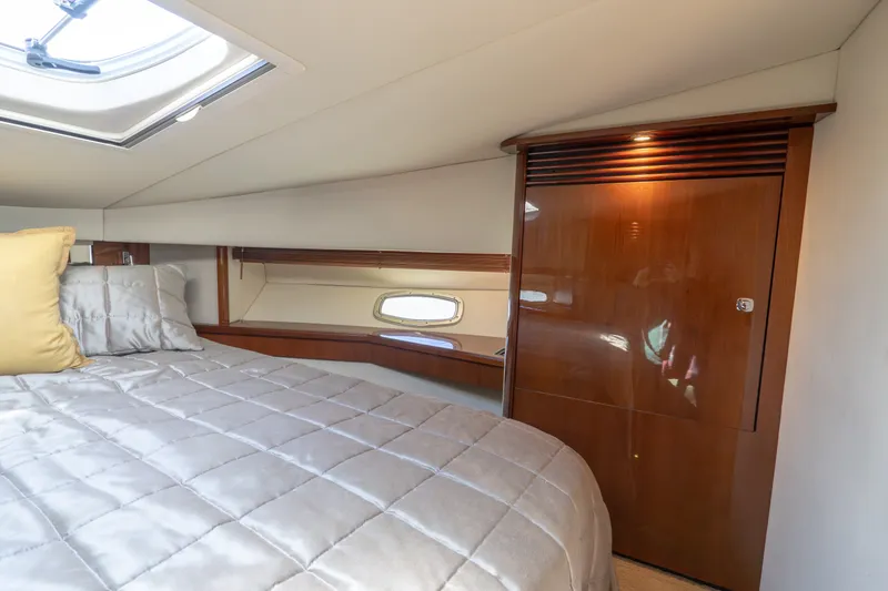 Slide: The Image of Sea Ray 50 SUNDANCER 2010 - 10