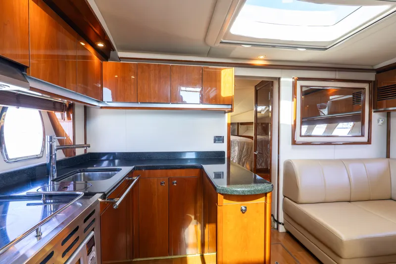 Slide: The Image of Sea Ray 50 SUNDANCER 2010 - 14