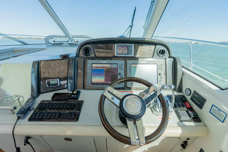 Slide: The Image of Sea Ray 50 SUNDANCER 2010 - 29