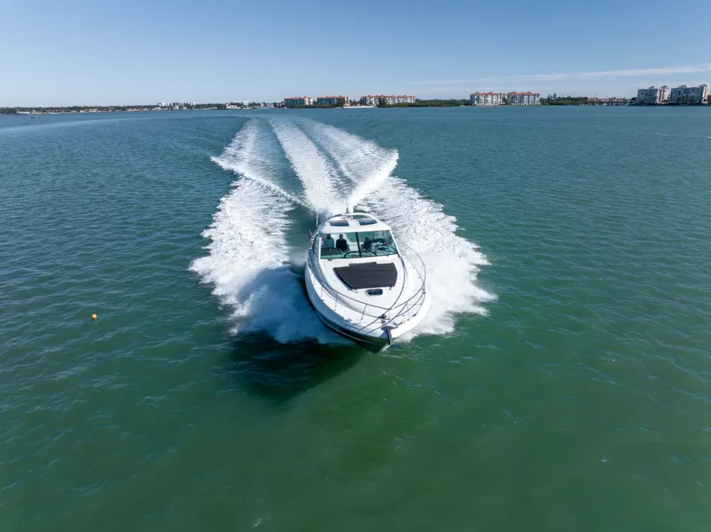 Slide: The Image of Sea Ray 50 SUNDANCER 2010 - 7