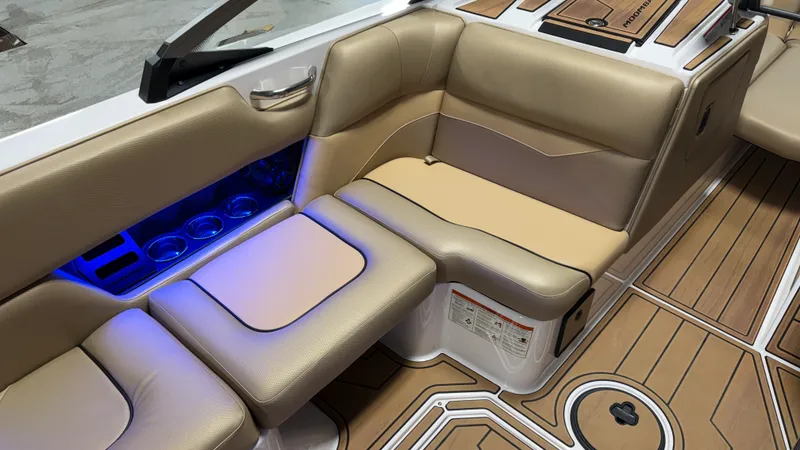 Slide: The Image of Moomba Mojo 2022 - 40