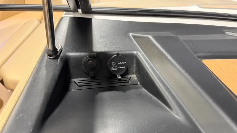 Slide: The Image of Moomba Mojo 2022 - 69