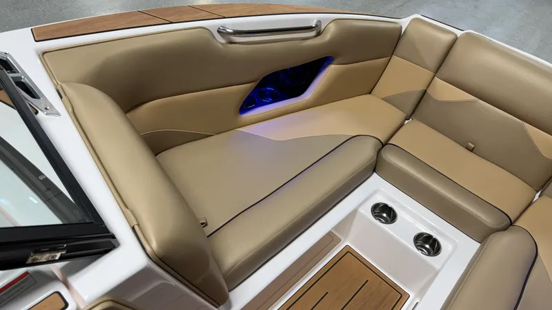 Slide: The Image of Moomba Mojo 2022 - 78