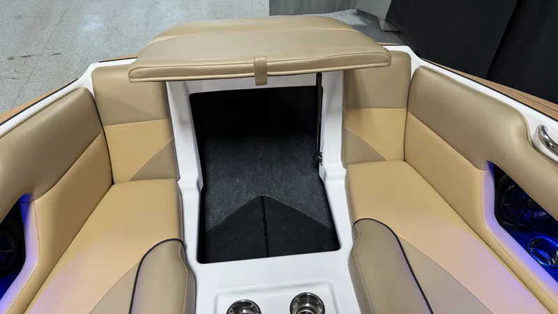 Slide: The Image of Moomba Mojo 2022 - 83