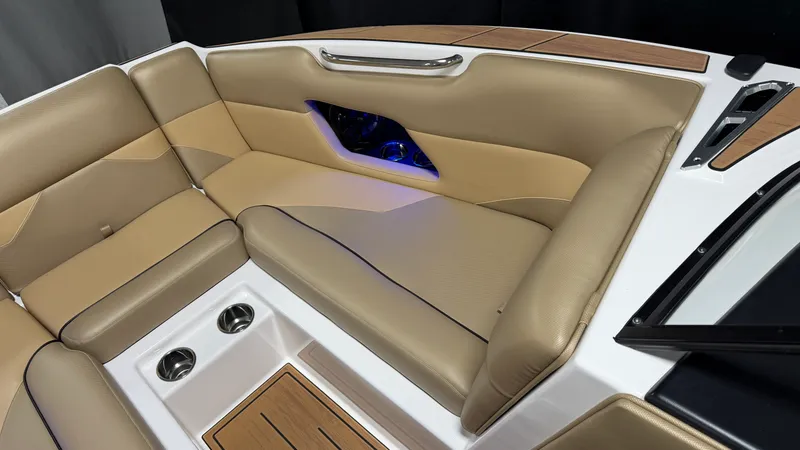 Slide: The Image of Moomba Mojo 2022 - 85