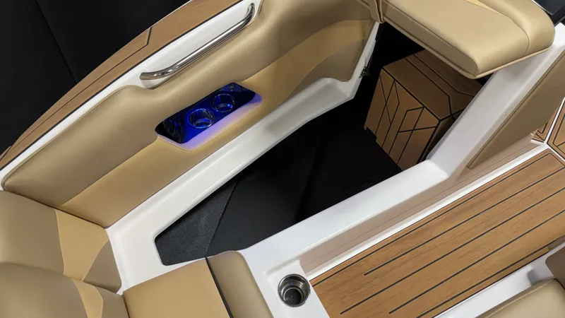 Slide: The Image of Moomba Mojo 2022 - 86