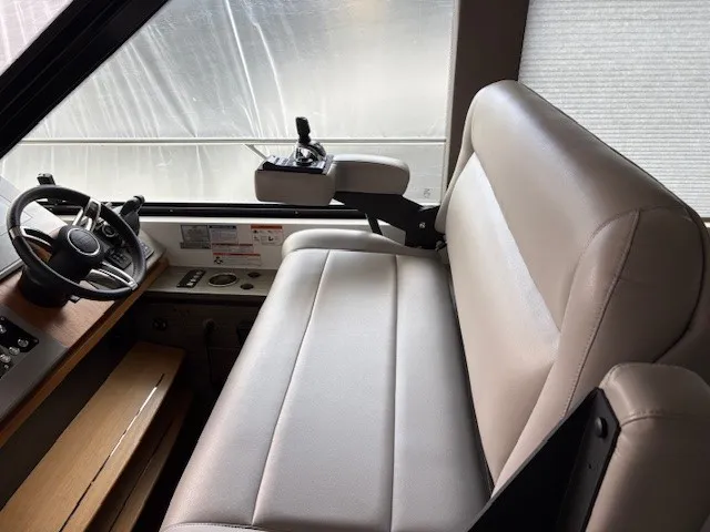 Slide: The Image of Tiara 49 COUPE 2020 - 15