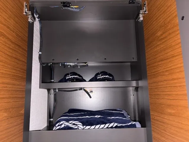 Slide: The Image of Tiara 49 COUPE 2020 - 38