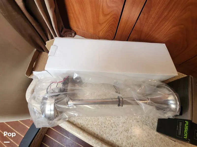 Slide: The Image of Rinker 350 EC 2008 - 15289953