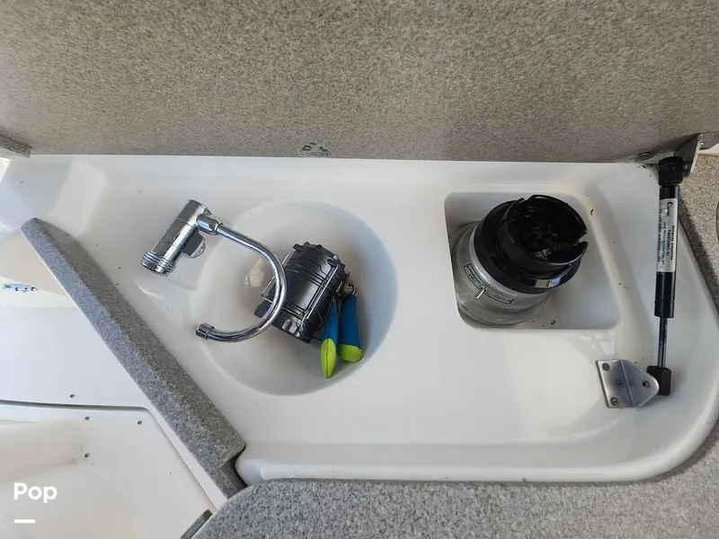 Slide: The Image of Rinker 350 EC 2008 - 15289863