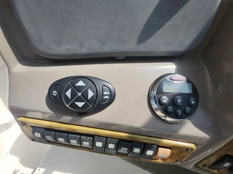 Slide: The Image of Rinker 350 EC 2008 - 15289887