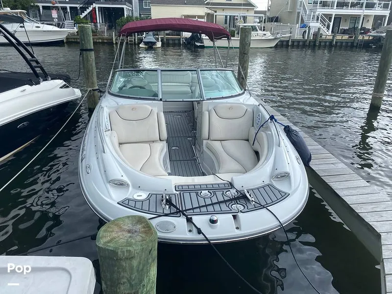 Slide: The Image of Crownline Boats 240 EX 2005 - 15698697