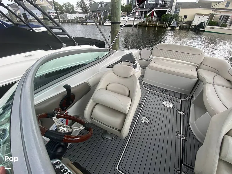 Slide: The Image of Crownline Boats 240 EX 2005 - 15698713