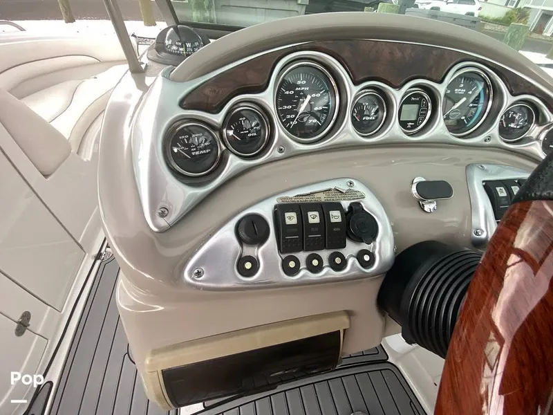 Slide: The Image of Crownline Boats 240 EX 2005 - 15698716