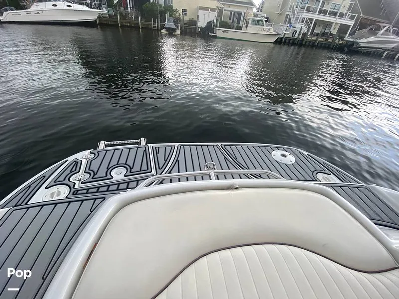 Slide: The Image of Crownline Boats 240 EX 2005 - 15698730