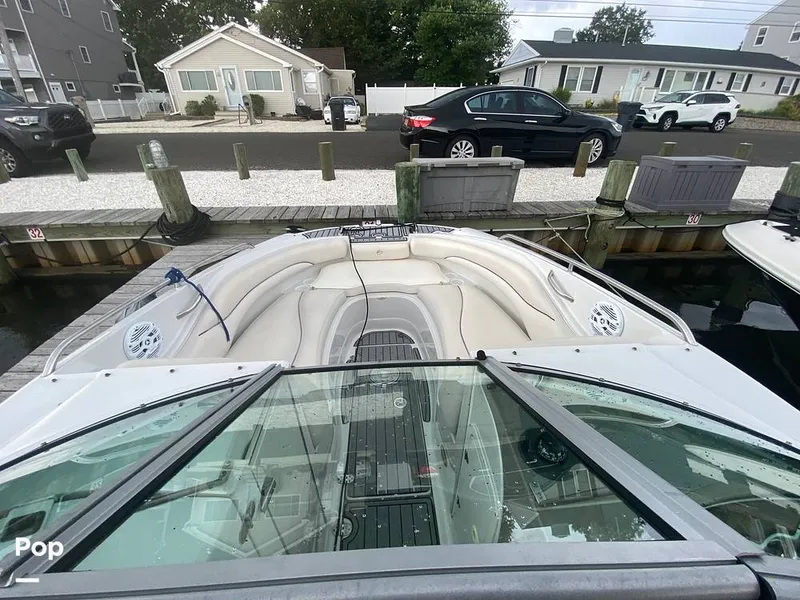 Slide: The Image of Crownline Boats 240 EX 2005 - 15698739