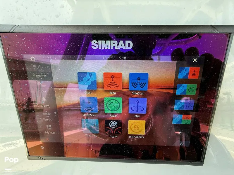 Slide: The Image of Simrad Display - 15287233