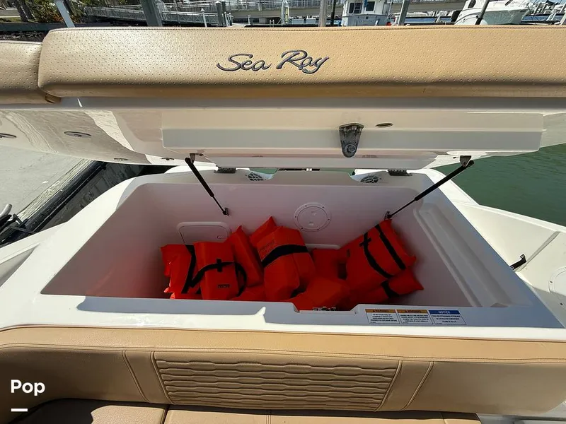 Slide: The Image of Sea Ray SPX 230 OB 2024 - 15370099