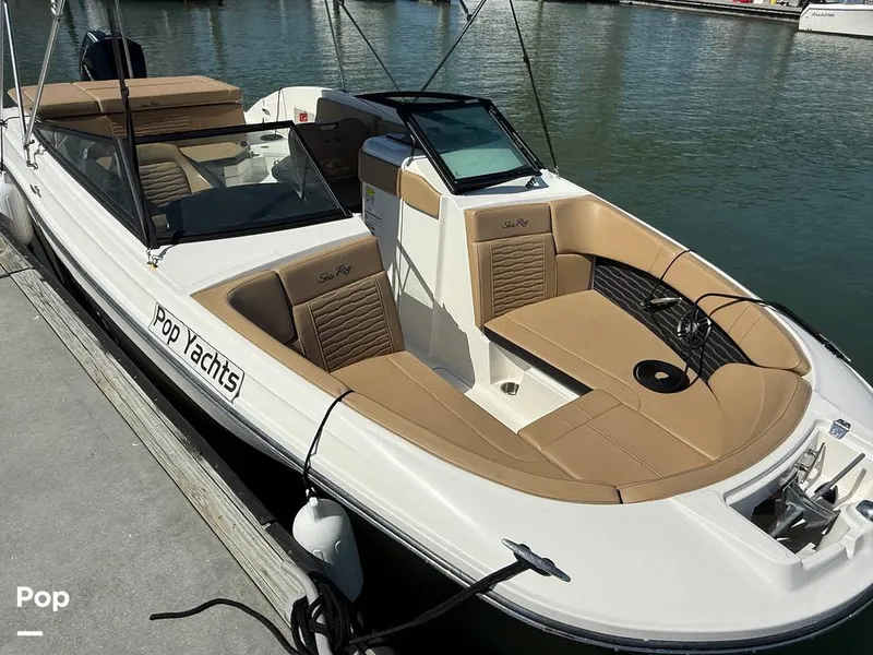 Slide: The Image of Passenger Capacity Of 13 - 15370048