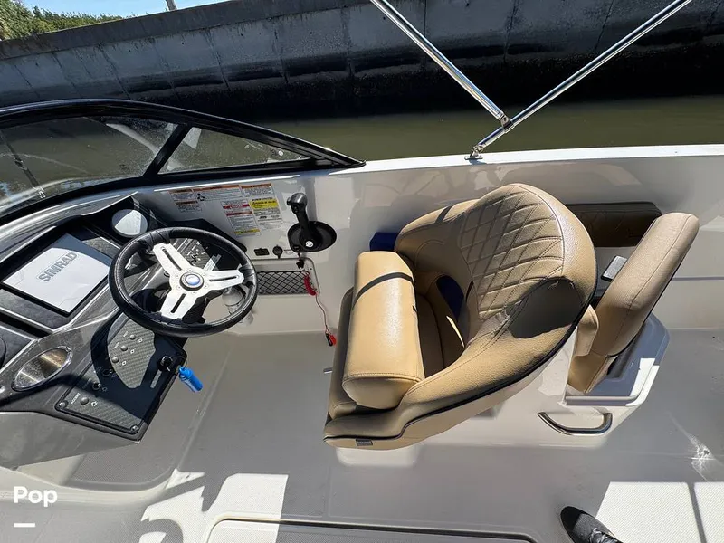 Slide: The Image of Bayliner VR6 OB 2023 - 15288059