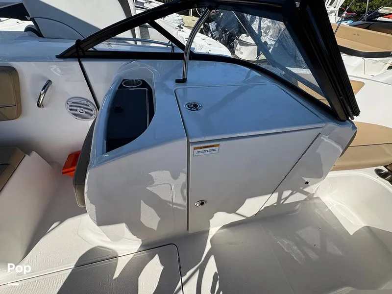 Slide: The Image of Bayliner VR6 OB 2023 - 15288194