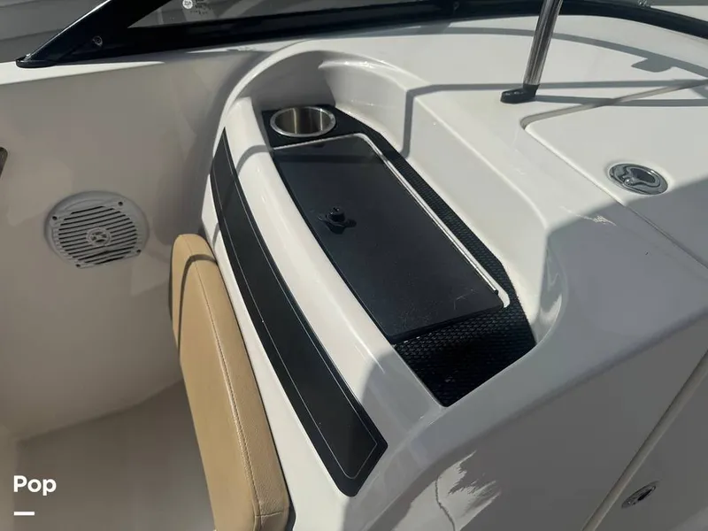 Slide: The Image of Bayliner VR6 OB 2023 - 16840336