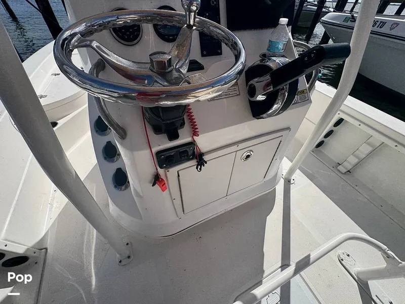 Slide: The Image of NauticStar 227 XTS 2023 - 16842345