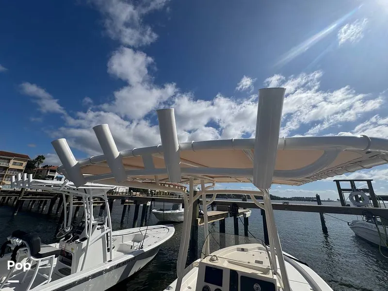 Slide: The Image of NauticStar 227 XTS 2023 - 16842372