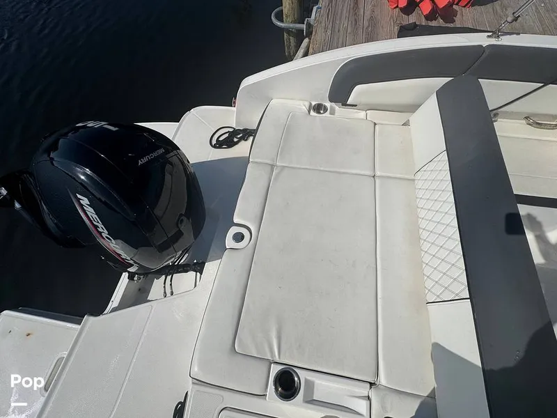 Slide: The Image of Bayliner DX2200 2023 - 15308115