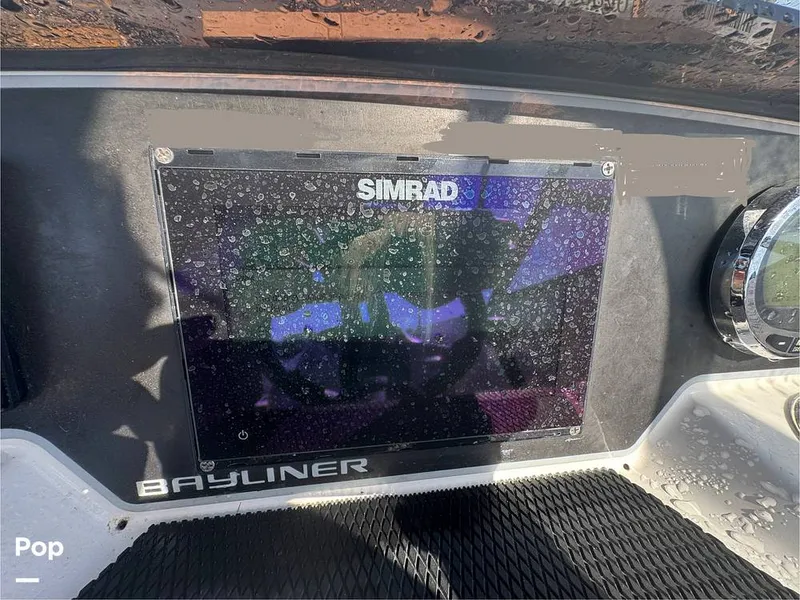 Slide: The Image of Bayliner DX2200 2023 - 15308140