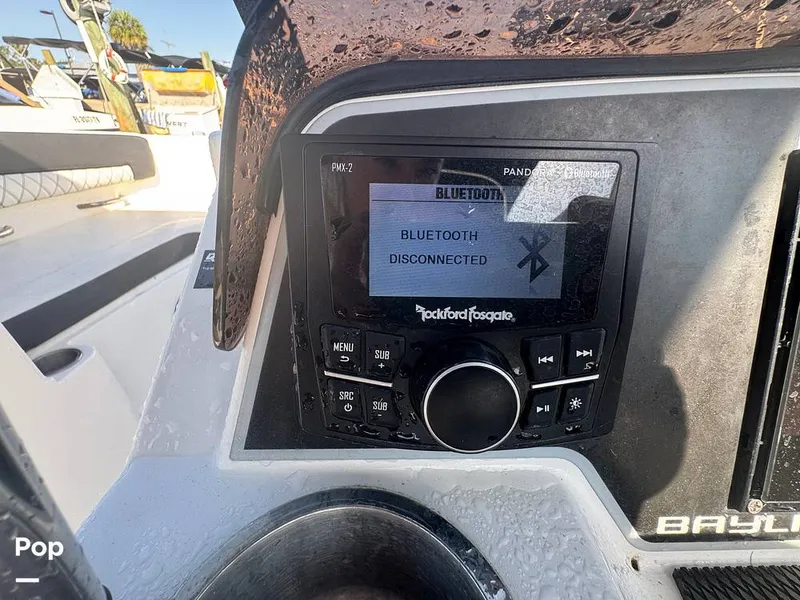 Slide: The Image of Bayliner DX2200 2023 - 15308141