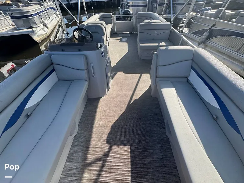 Slide: The Image of Bennington 22 SSR 2023 - 15307458