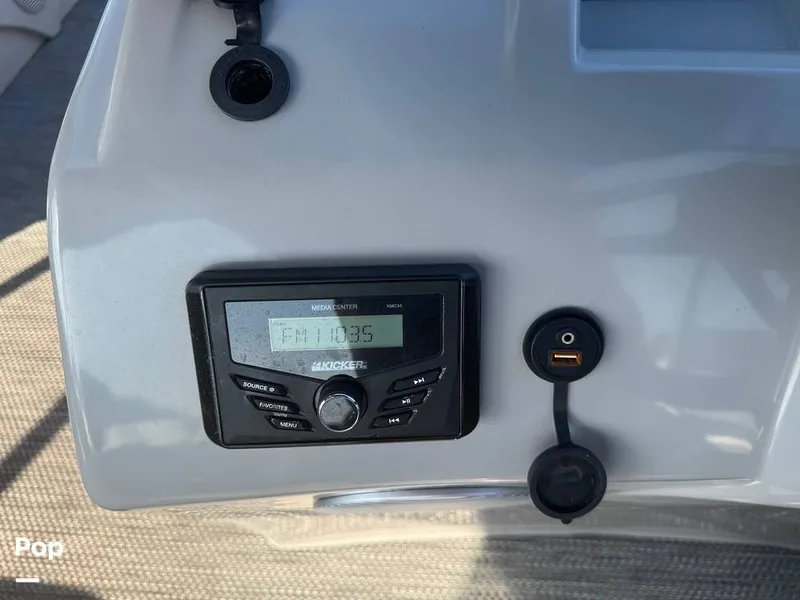 Slide: The Image of Bennington 22 SSR 2023 - 15307468