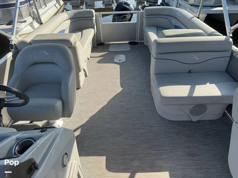 Slide: The Image of Bennington 22 SSR 2023 - 15307471