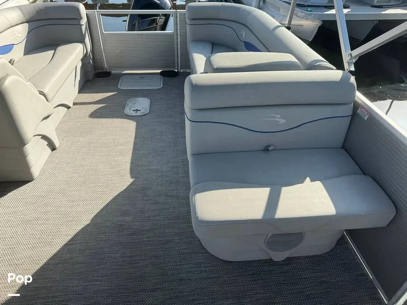 Slide: The Image of Bennington 22 SSR 2023 - 15307472