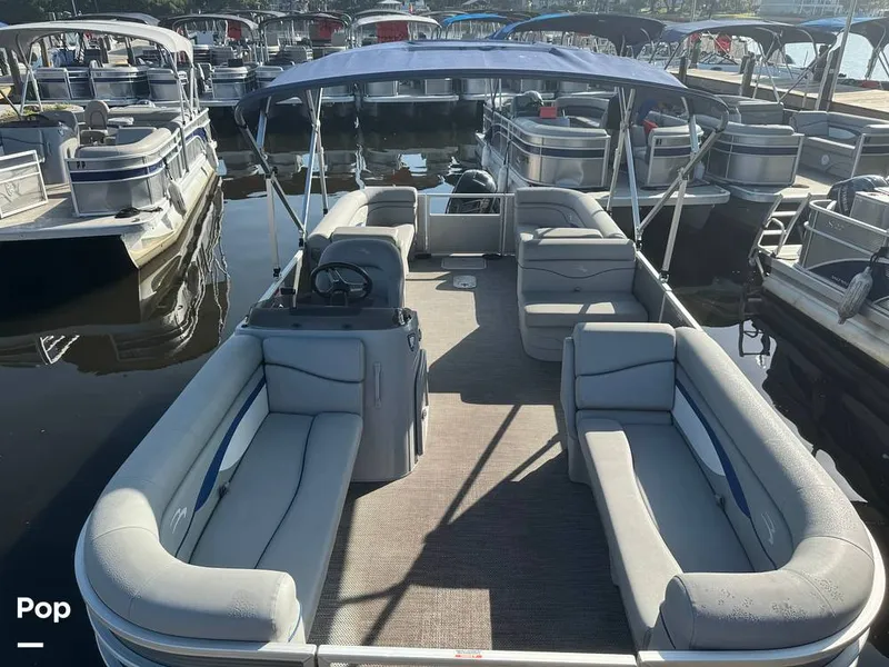 Slide: The Image of Bennington 22 SSR 2023 - 15307453