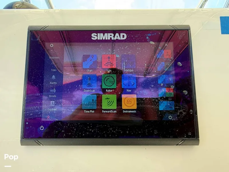 Slide: The Image of Simrad Display - 15329116