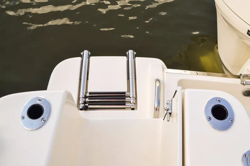 Slide: The Image of Scout 220 XSF 2026 - 10